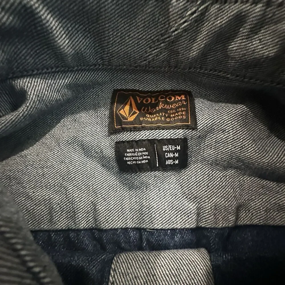 Volcom Levelstone Jacket Mens Medium Long Sleeve Button Collar Denim Shacket